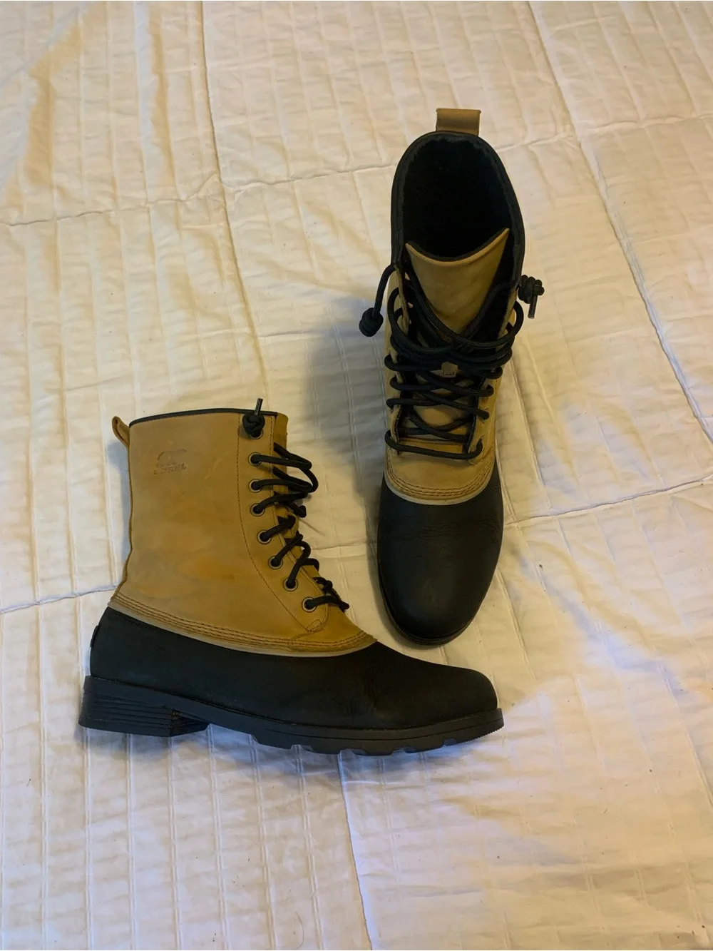 Sorel Women's Tan and Black Lace-Up Waterproof Winter Boots